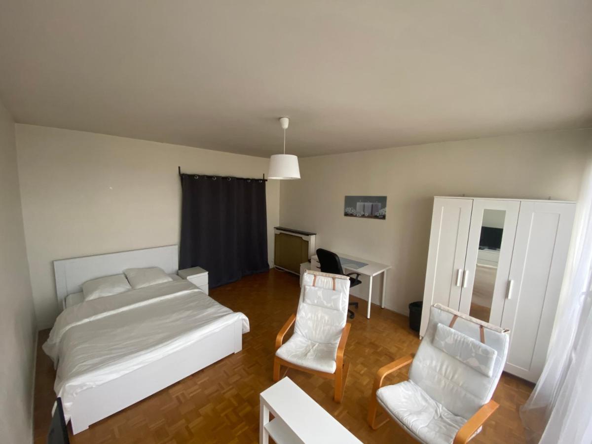 Chambre Deluxe 勒芒 外观 照片