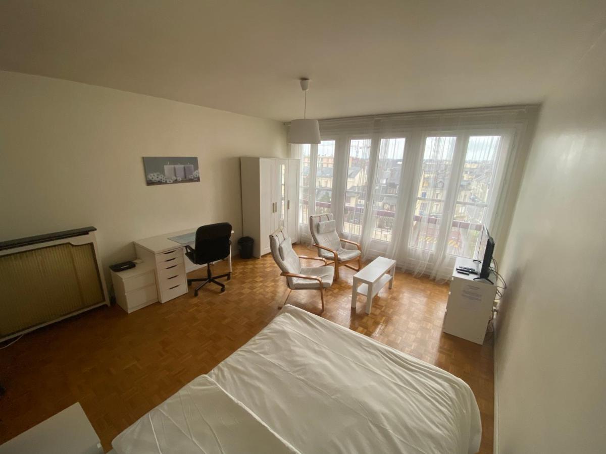Chambre Deluxe 勒芒 外观 照片
