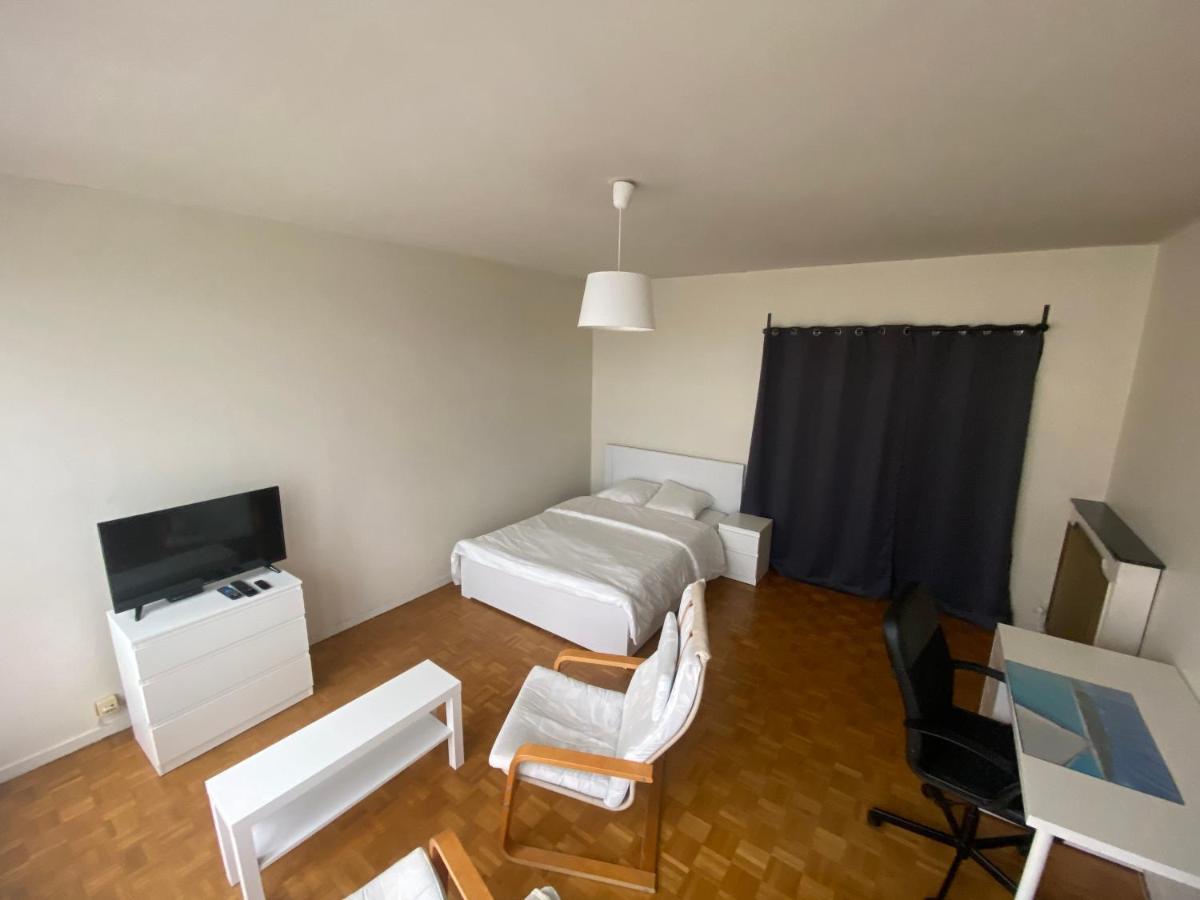 Chambre Deluxe 勒芒 外观 照片